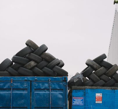 Una guida pratica alla <strong>raccolta differenziata dei rifiuti industriali</strong>